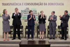 Dilma sanciona Comissão da Verdade: Esta é nossa hora