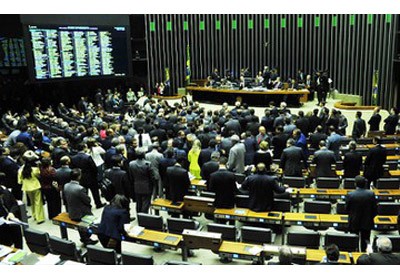 MPs que mudam regras trabalhistas e previdenciárias já receberam mais de 700 emendas